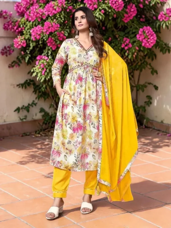 NZ-RO-PKURS-RO13945-2 Floral Printed Kurti Pant Set with Dupatta for Women